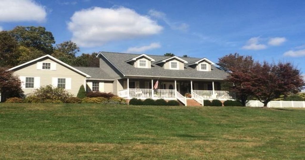 Why You Need A Roofing Company Near Me